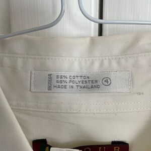 Size 4 women’s dress shirt